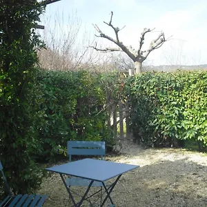  Hébergement de vacances Lou Mas Li Pitchoun 